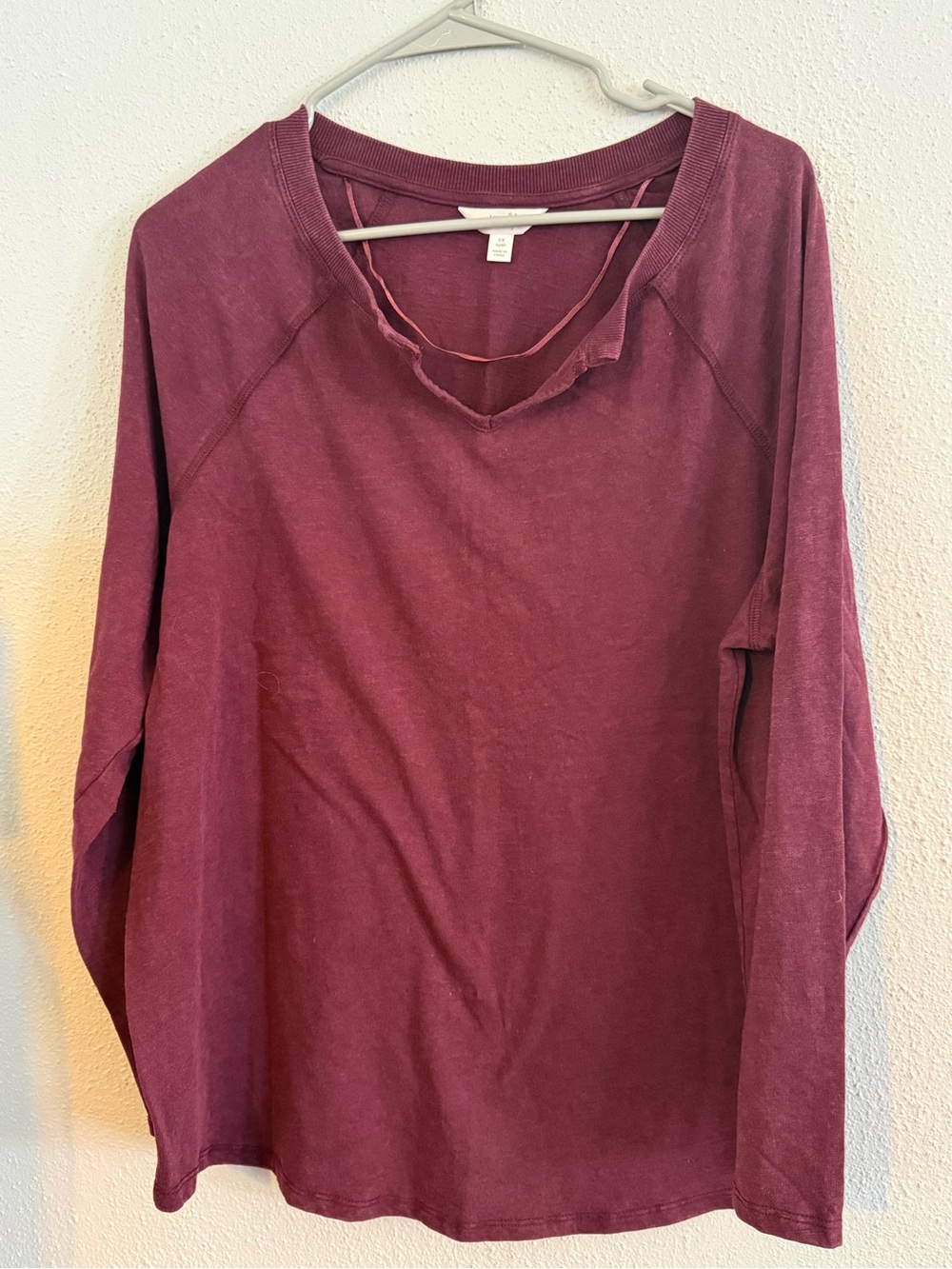 Terra & Sky Long Sleeve V-Neck Top - Wine